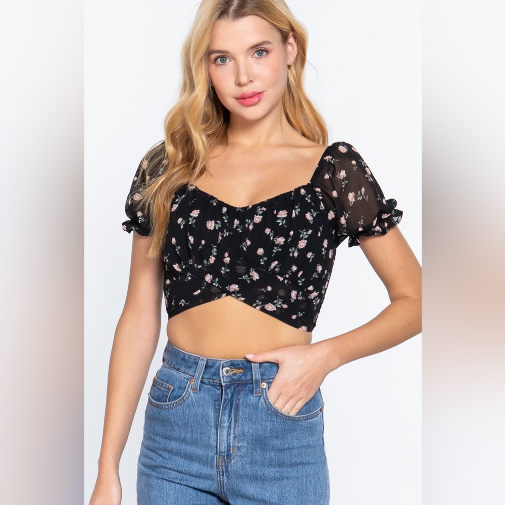 NEW! NECK PRINT CROP TOP